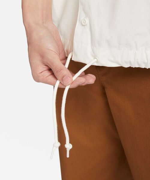 NIKE(ナイキ)の「ナイキ クラブ メンズ ショートスリーブ オックスフォード ボタンアップ シャツ / Nike Club Men's Short-Sleeve Oxford Button-Up Shirt FN3903-133 Sail(シャツ/ブラウス・メンズ・クリーム・2XL/L/M/S/XL)」の6枚目の写真