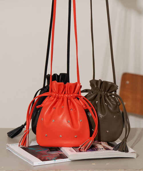 CIAOPANIC(チャオパニック)の「星スタッズタッセル巾着バッグ(ショルダーバッグ・レディース・ブラック/ブラウン/レッド・FREE)」の11枚目の写真