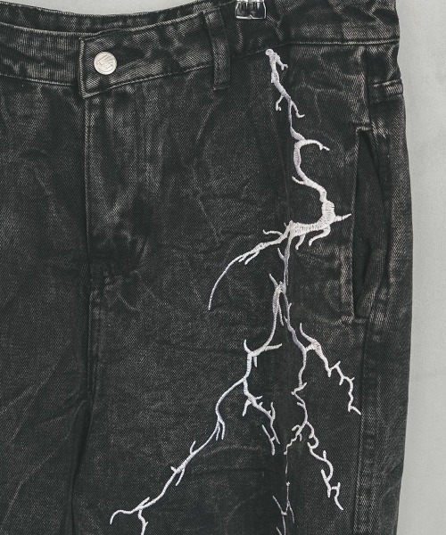 パンツ EMBROIDERED DENIM PANTS セール】Thunder embroidery design over wide denim pants