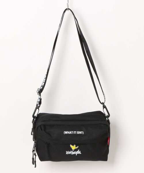 横型 多収納スペース ロゴショルダーベルト ミニショルダーバッグ（ショルダーバッグ）｜（What it isNt）ART BY MARKGONZALES（ワットイットイズント）