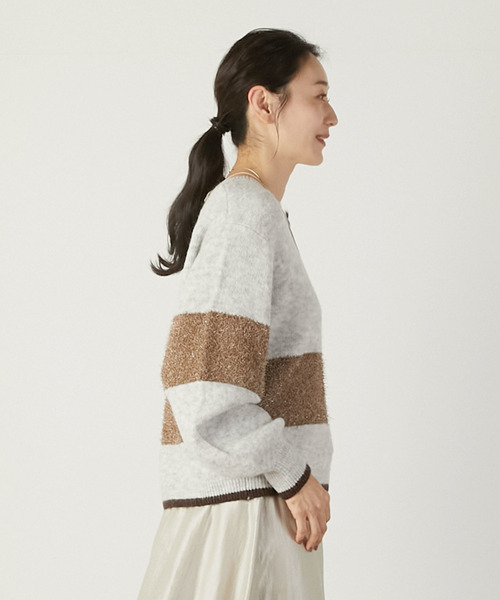 MELROSE claire（メルローズ クレール）の「【ラメフェザーバイカラープルオーバー】（ニット/セーター・レディース・ライトグレー/ブラック/ダークオレンジ・FREE）」の6枚目の写真