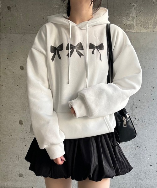 merrylatte(メリーラテ)の「ribbonパーカー(パーカー・レディース・ホワイト・MEDIUM)」の1枚目の写真