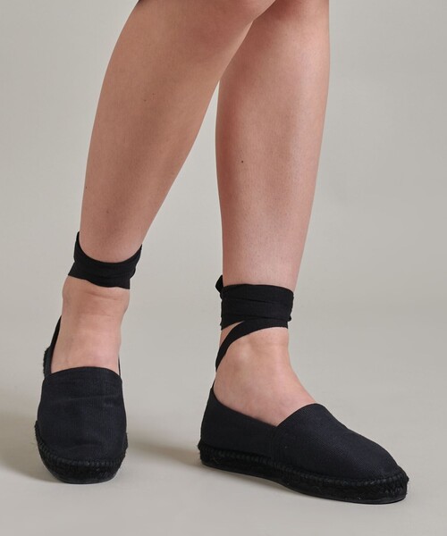 LOEFF（ロエフ）の「【別注】＜LA MANUAL ALPARGATERA＞アンクルリボン エスパドリーユ（スリッポン・レディース・ブラック・40/38/39/37）」の2枚目の写真