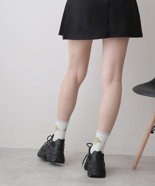 DEMETER（デメテル）の「厚底 デザインソール ワンカラー スニーカー（スニーカー・レディース・ブラック/ホワイト・S/M/L/LL）」の6枚目の写真