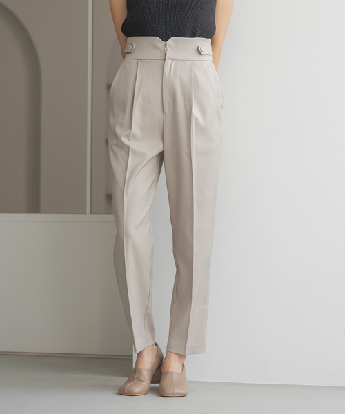 mysty woman(ミスティウーマン)の「【セットアップ着用可】ウエストベルトテーパードパンツ 320387(その他パンツ・レディース・ホワイト系その他/グレー/チャコールグレー・FREE)」の2枚目の写真