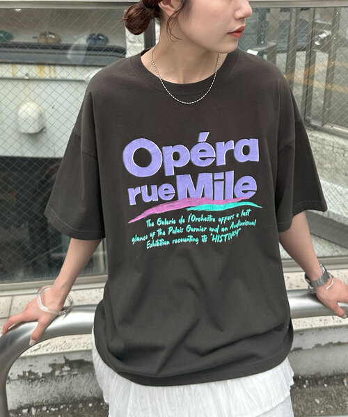 DISCOAT(ディスコート)の「【ユニセックス】ヴィンテージグラフィックTシャツ(Tシャツ/カットソー・レディース・ライトベージュ/チャコールグレー/オフホワイト・FREE)」の3枚目の写真