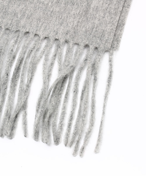 ikka（イッカ）の「カシミヤブレンドソリッドマフラー（マフラー・メンズ・ブラック/ベージュ/ライトグレー/ワイン/ブルー・FREE）」の6枚目の写真