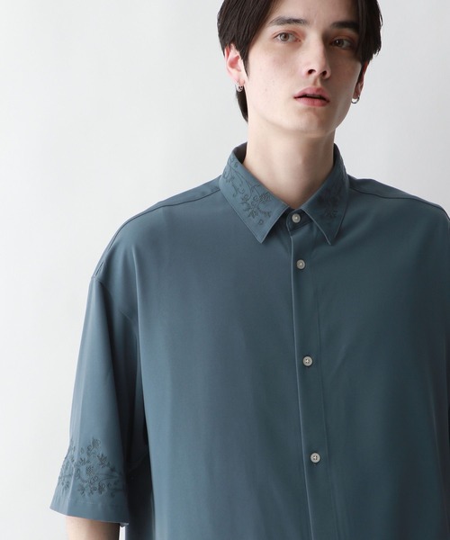 RAGEBLUE(レイジブルー)の「【LUXURY+EASY】<接触冷感>ラグイージー/ドレープルーズ刺繍シャツ(シャツ/ブラウス・メンズ・ホワイト/グレー/ブルー・MEDIUM/LARGE)」の6枚目の写真