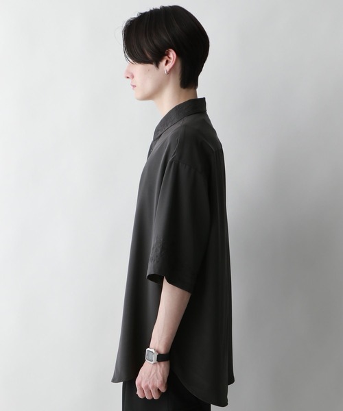 RAGEBLUE(レイジブルー)の「【LUXURY+EASY】<接触冷感>ラグイージー/ドレープルーズ刺繍シャツ(シャツ/ブラウス・メンズ・ホワイト/グレー/ブルー・MEDIUM/LARGE)」の8枚目の写真