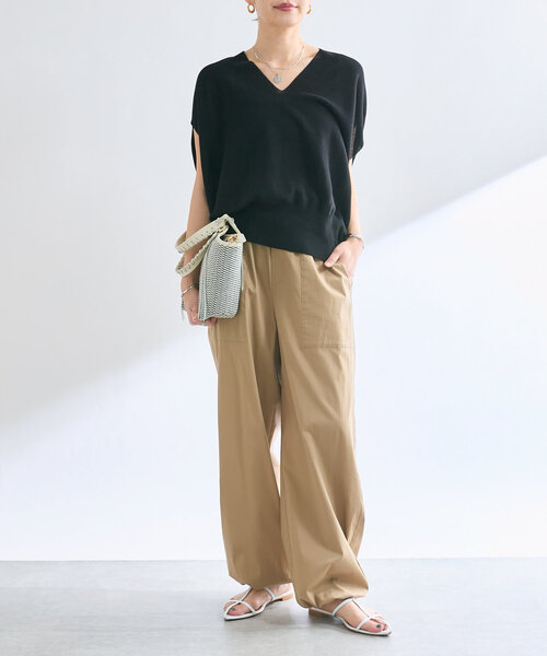 RIVE DROITE（リヴドロワ）の「【コーデのポイントに】ポインテッドラインミュール（サンダル・レディース・ホワイト/ブラック/ブラック系その他2/レッド・38/37）」の18枚目の写真