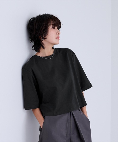 UR'S(ユアーズ)の「汗染み防止クロップドTシャツ(Tシャツ/カットソー・レディース・ブラック/ブルーグレー/ライトピンク/ブラウン/ホワイト/チャコール/ネイビー・S/M/L)」の3枚目の写真