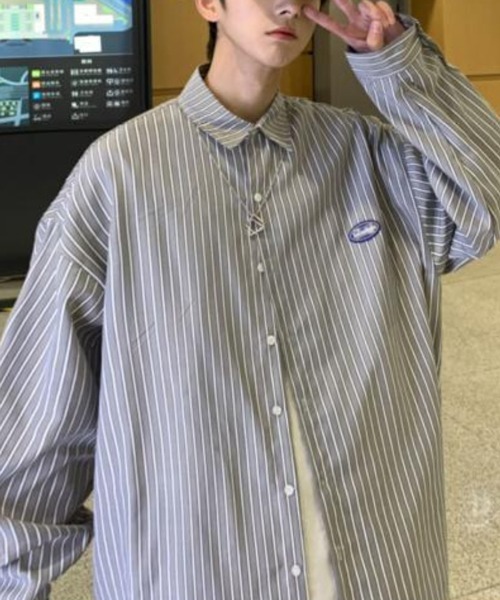 NOWLE（ノウル）の「【NOWLE】ワンポイント ロゴ ストライプシャツ（シャツ/ブラウス・メンズ・ブルー/ブラック・X-LARGE/LARGE/MEDIUM）」の7枚目の写真