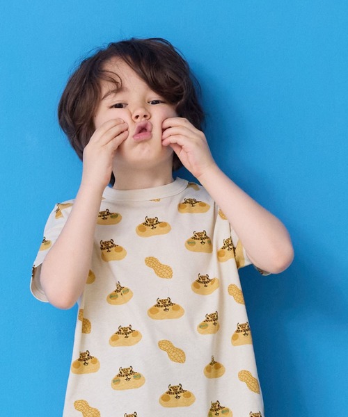 MARKEY'S(マーキーズ)の「総柄ワイドTシャツ(Tシャツ/カットソー・キッズ・ブルー/クリーム/オレンジ/パープル/オフホワイト/ブラック/アイボリー/ライトブルー/ライトグリーン/ピンク・LL/XS/S/M/L)」の4枚目の写真