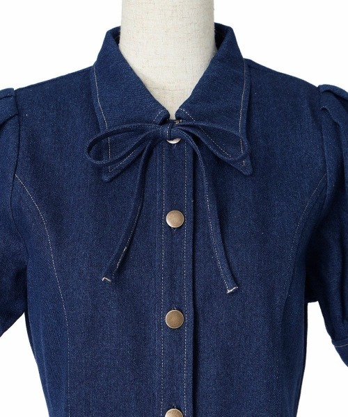 F i.n.t（フィント）の「【2サイズ展開】リボンタイ付きパフスリーブデニムワンピース/ fint　フィント（ワンピース・レディース・インディゴブルー/ブラック・1/2）」の10枚目の写真