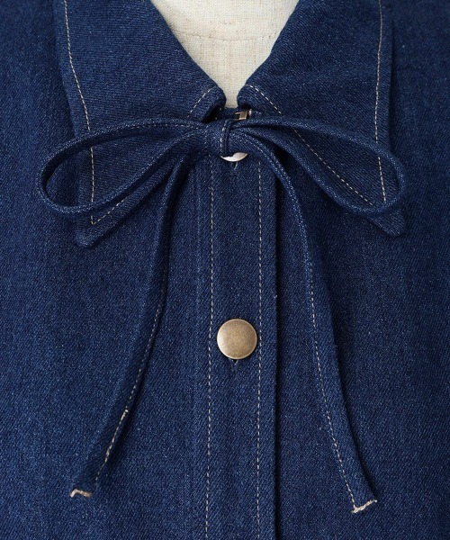 F i.n.t（フィント）の「【2サイズ展開】リボンタイ付きパフスリーブデニムワンピース/ fint　フィント（ワンピース・レディース・インディゴブルー/ブラック・1/2）」の11枚目の写真