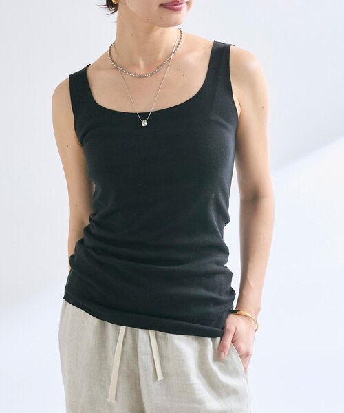 RIVE DROITE(リヴドロワ)の「【新色追加/RIVE DROITE 名品インナー】シームレスタンク(タンクトップ・レディース・ダークグレー/チャコールグレー/ライトグレー/ライトベージュ/ブラック/モカ・FREE)」の2枚目の写真