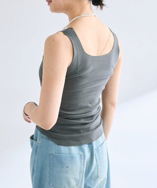 RIVE DROITE(リヴドロワ)の「【新色追加/RIVE DROITE 名品インナー】シームレスタンク(タンクトップ・レディース・ダークグレー/チャコールグレー/ライトグレー/ライトベージュ/ブラック/モカ・FREE)」の20枚目の写真