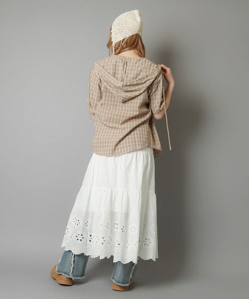 SPINNS（スピンズ）の「半袖チェックシャツパーカー（シャツ/ブラウス・レディース・ブラック/ベージュ/ネイビー・ONESIZE）」の20枚目の写真