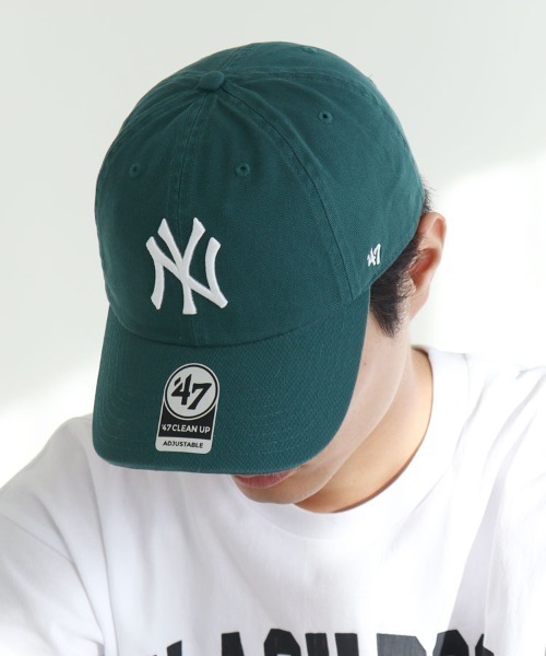 '47（フォーティーセブン）の「【'47】Yankees '47 CLEAN UP ('47 クリーンナップ ニューヨーク・ヤンキース) / 26カラー（キャップ・メンズ・グレー/ブルー系その他3/ブルー系その他4/ホワイト×ブラック/チャコール/ネイビー×ホワイト/ブラック×ホワイト/ブラウン/ベージュ系その他/ベージュ系その他2/ピンク/ブルー系その他2/ブルー系その他5/ブルー系その他6/ナチュラル/ブルー系その他7/ダークグリーン/パープル系その他/パープル系その他2/レッド系その他/モスグリーン/ブルー系その他/グリーン系その他/パープル/グリーン系その他2/ブラック×ブラック・F）」の12枚目の写真