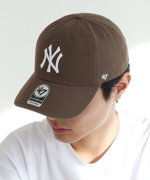 '47（フォーティーセブン）の「【'47】Yankees '47 CLEAN UP ('47 クリーンナップ ニューヨーク・ヤンキース) / 26カラー（キャップ・メンズ・グレー/ブルー系その他3/ブルー系その他4/ホワイト×ブラック/チャコール/ネイビー×ホワイト/ブラック×ホワイト/ブラウン/ベージュ系その他/ベージュ系その他2/ピンク/ブルー系その他2/ブルー系その他5/ブルー系その他6/ナチュラル/ブルー系その他7/ダークグリーン/パープル系その他/パープル系その他2/レッド系その他/モスグリーン/ブルー系その他/グリーン系その他/パープル/グリーン系その他2/ブラック×ブラック・F）」の7枚目の写真