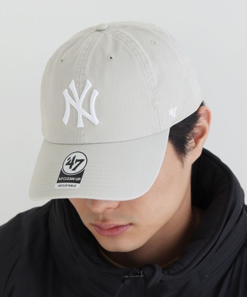 '47（フォーティーセブン）の「【'47】Yankees '47 CLEAN UP ('47 クリーンナップ ニューヨーク・ヤンキース) / 26カラー（キャップ・メンズ・グレー/ブルー系その他3/ブルー系その他4/ホワイト×ブラック/チャコール/ネイビー×ホワイト/ブラック×ホワイト/ブラウン/ベージュ系その他/ベージュ系その他2/ピンク/ブルー系その他2/ブルー系その他5/ブルー系その他6/ナチュラル/ブルー系その他7/ダークグリーン/パープル系その他/パープル系その他2/レッド系その他/モスグリーン/ブルー系その他/グリーン系その他/パープル/グリーン系その他2/ブラック×ブラック・F）」の5枚目の写真