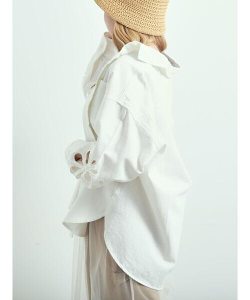 SM2（エスエムツー）の「くり抜き刺繍オーバーシャツ（シャツ/ブラウス・レディース・ブルー/ピンク/ネイビー/オフホワイト・F）」の9枚目の写真