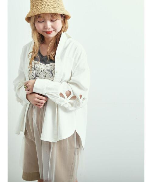 SM2（エスエムツー）の「くり抜き刺繍オーバーシャツ（シャツ/ブラウス・レディース・ブルー/ピンク/ネイビー/オフホワイト・F）」の10枚目の写真