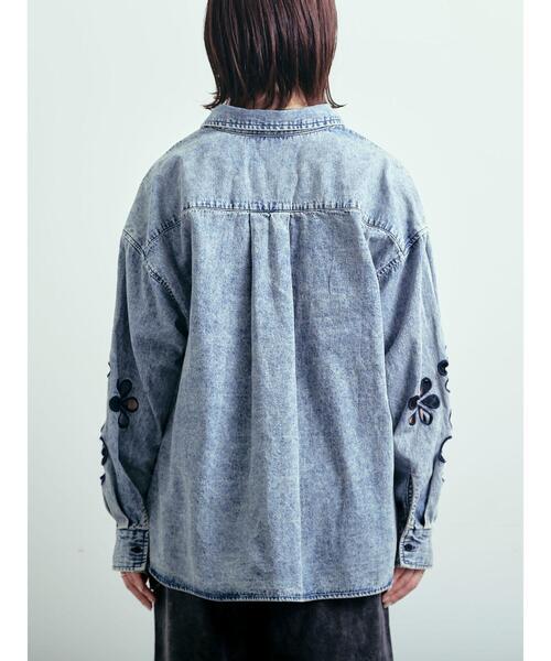 SM2（エスエムツー）の「くり抜き刺繍オーバーシャツ（シャツ/ブラウス・レディース・ブルー/ピンク/ネイビー/オフホワイト・F）」の22枚目の写真