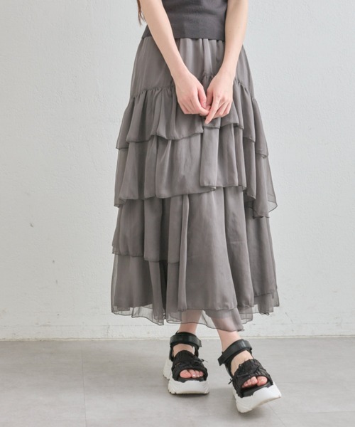 OLIVE des OLIVE（オリーブデオリーブ）の「【360度可愛い】ランダムアシメフリルロングスカート（スカート・レディース・オフホワイト/チャコールグレー・FREE）」の13枚目の写真