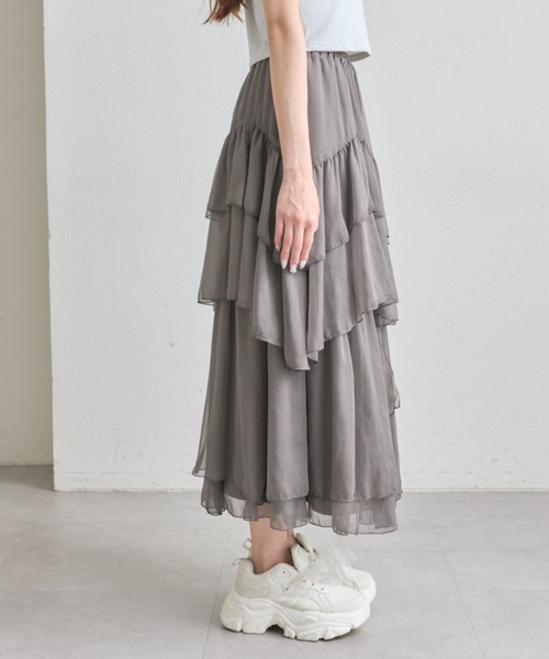 OLIVE des OLIVE（オリーブデオリーブ）の「【360度可愛い】ランダムアシメフリルロングスカート（スカート・レディース・オフホワイト/チャコールグレー・FREE）」の19枚目の写真