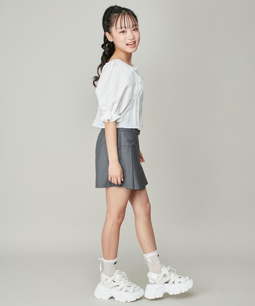 JENNI love(ジェニィラブ)の「スクエアネックパフスリーブブラウス(シャツ/ブラウス・キッズ・ブラック/オフホワイト/イエロー・130cm/140cm/150cm/160cm)」の6枚目の写真