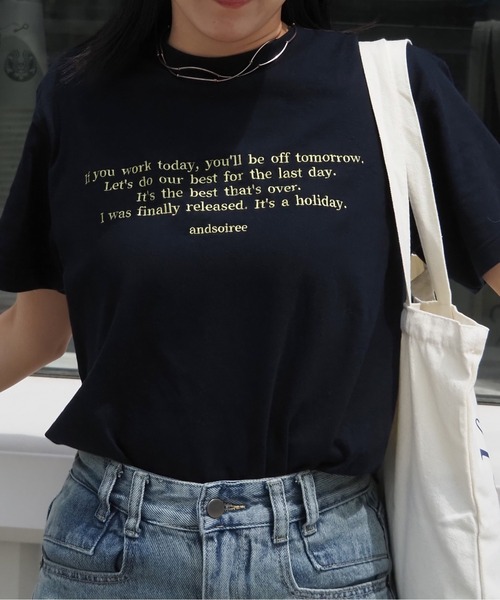 ＆soiree（アンドソワレ）の「【＆soiree】フロント刺_Tシャツ(CP)（Tシャツ/カットソー・レディース・ネイビー/ホワイト/ピンク/ブラウン/スミクロ/ベージュ・FREE）」の9枚目の写真