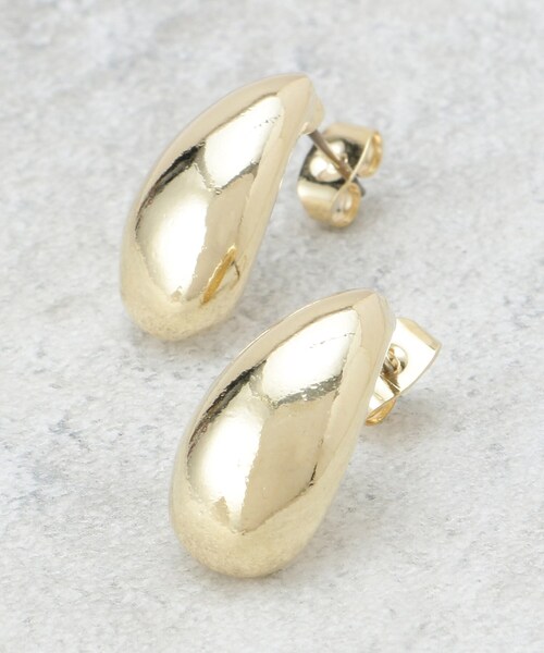 OPAQUE.CLIP(オペークドットクリップ)の「ドロップメタルピアス(ピアス(両耳用)・レディース・シルバー/ゴールド・00)」の2枚目の写真