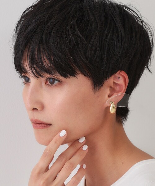 OPAQUE.CLIP(オペークドットクリップ)の「ドロップメタルピアス(ピアス(両耳用)・レディース・シルバー/ゴールド・00)」の7枚目の写真