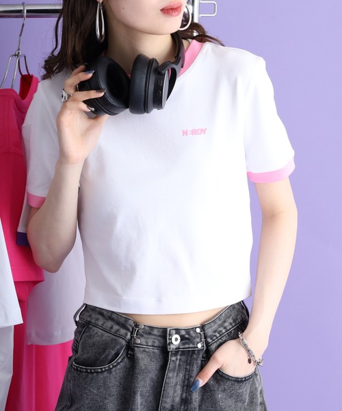 NERDY（ノルディ）の「ブレンク ロゴ  クロップド 半袖 Tシャツ（Tシャツ/カットソー・レディース・ピンク/ブルー/ブラック/パープル・S/SS/M）」の8枚目の写真