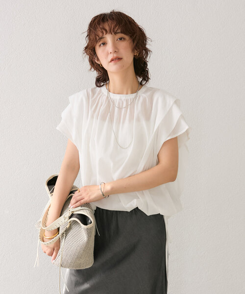 RIVE DROITE（リヴドロワ）の「【二の腕カバー】タックスリーブドロストブラウス（シャツ/ブラウス・レディース・ブラック/ブラウン/オフホワイト・FREE）」の4枚目の写真