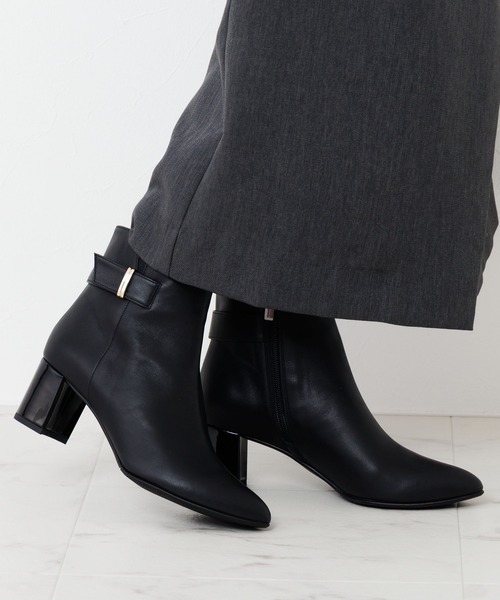 卑弥呼(ヒミコ)の「【卑弥呼】【撥水】5.5cmヒールベルトパーツデザインブーツ/653401(ブーツ・レディース・グレイッシュベージュ/ダークブラウン/ブラック・24.0cm/23.0cm/22.5cm/22.0cm/21.5cm/26.0cm/25.5cm/26.5cm/25.0cm/24.5cm/23.5cm)」の13枚目の写真