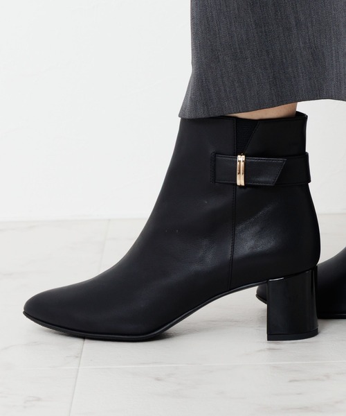 卑弥呼(ヒミコ)の「【卑弥呼】【撥水】5.5cmヒールベルトパーツデザインブーツ/653401(ブーツ・レディース・グレイッシュベージュ/ダークブラウン/ブラック・24.0cm/23.0cm/22.5cm/22.0cm/21.5cm/26.0cm/25.5cm/26.5cm/25.0cm/24.5cm/23.5cm)」の15枚目の写真