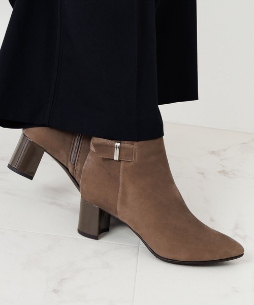 卑弥呼(ヒミコ)の「【卑弥呼】【撥水】5.5cmヒールベルトパーツデザインブーツ/653401(ブーツ・レディース・グレイッシュベージュ/ダークブラウン/ブラック・24.0cm/23.0cm/22.5cm/22.0cm/21.5cm/26.0cm/25.5cm/26.5cm/25.0cm/24.5cm/23.5cm)」の19枚目の写真