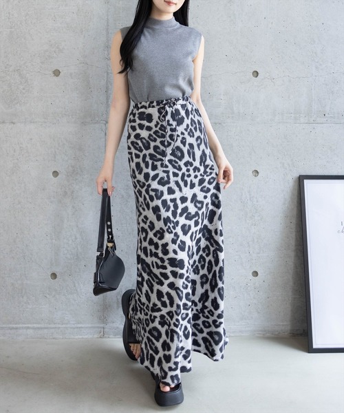 CLEAR BASIC（クリアベーシック）の「レオパード柄ロングスカート[アニマル柄 マーメイド 大人 カジュアル]（スカート・レディース・グレー/ベージュ・F）」の4枚目の写真