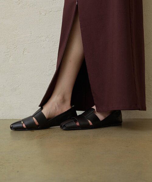 Omekashi（オメカシ）の「グルカフラットミュール（パンプス・レディース・ブラック/ブラウン・SMALL/LARGE/MEDIUM）」の5枚目の写真