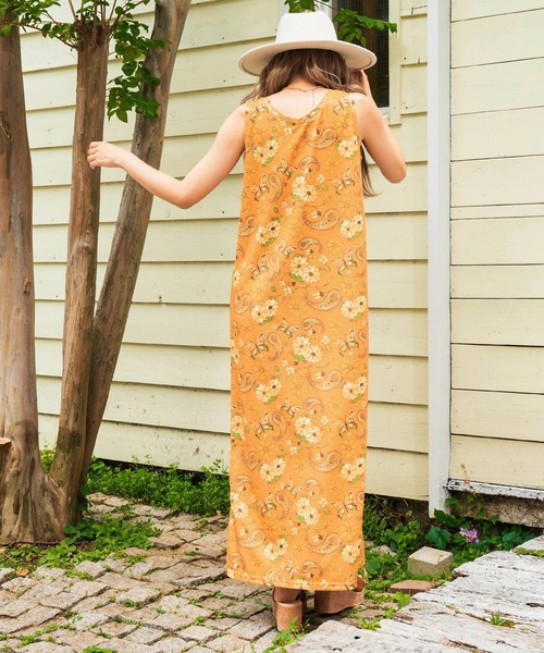 anap mimpi（アナップミンピ）の「レトロフラワー ワッフル ヘンリーネック ロング ワンピース（ワンピース・レディース・オレンジ/ミント・FREE）」の6枚目の写真