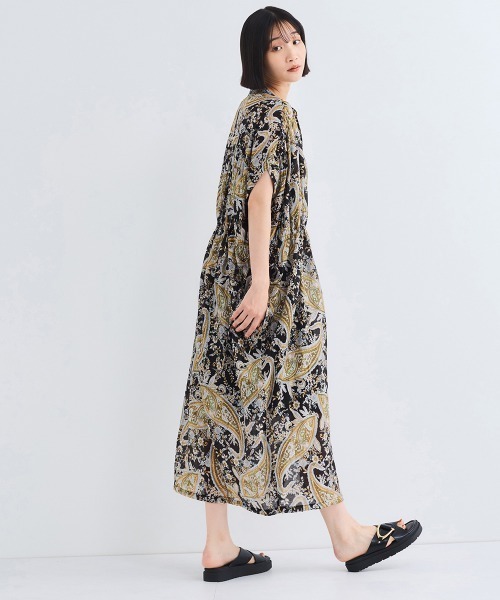 VICKY（ビッキー）の「ペイズリーガラスモックシャツワンピース≪手洗い可能≫（シャツワンピース・レディース・ベージュ系その他/ブラック系その他・M）」の6枚目の写真