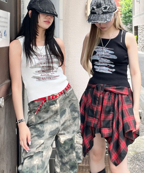 Figments（フィグメンツ）の「ZIPショルダーニットタンク（その他トップス・レディース・ブラック/ホワイト・FREE）」の7枚目の写真