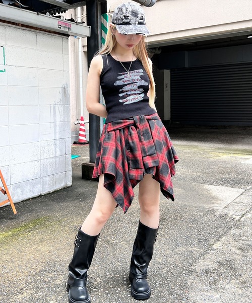 Figments（フィグメンツ）の「ZIPショルダーニットタンク（その他トップス・レディース・ブラック/ホワイト・FREE）」の8枚目の写真