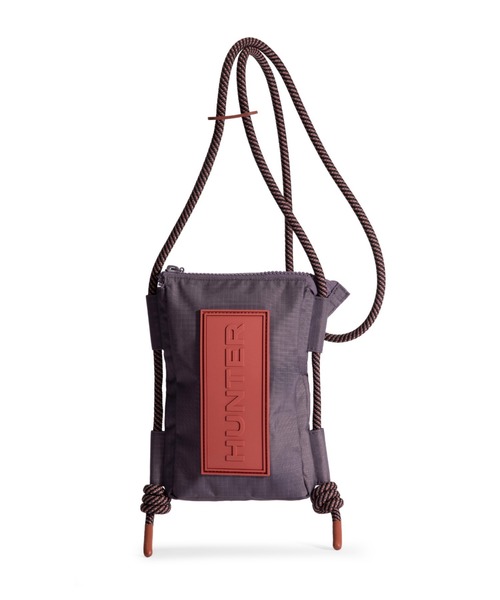 HUNTER(ハンター)の「トラベル リップストップ リサイクル ナイロン フォンポーチ(ボディバッグ/ウエストポーチ・レディース・パープル/ブラック・ONE)」の1枚目の写真
