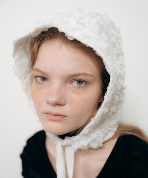 セール】Flower motif fake fur hood / フラワーモチーフ フード