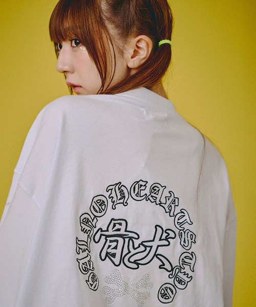 GALFY(ガルフィー)の「【GALFY/ガルフィー】ピカピカ骨骨ロンTee(Tシャツ/カットソー・メンズ・ブラック/ホワイト/グレイッシュベージュ・XL/L/M)」の2枚目の写真