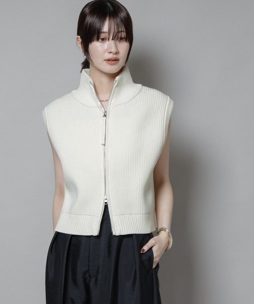 NANO universe（ナノユニバース）の「ダブルジップアップドライバーズニットベスト（ベスト・レディース・グレー/ホワイト/ブラック・FREE）」の2枚目の写真