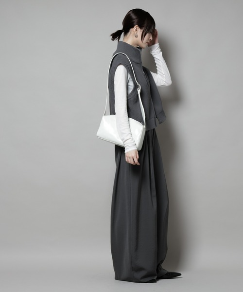 NANO universe（ナノユニバース）の「ダブルジップアップドライバーズニットベスト（ベスト・レディース・グレー/ホワイト/ブラック・FREE）」の12枚目の写真